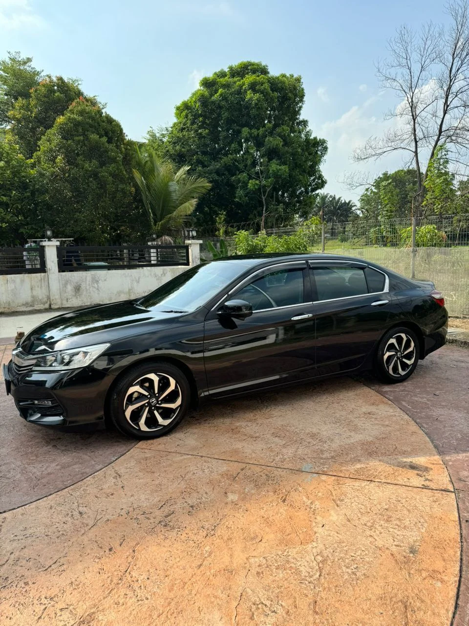 Honda Accord - Image 2