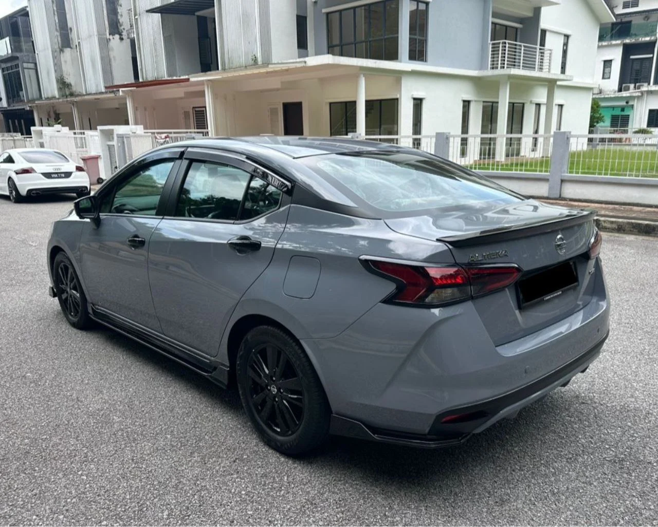 Nissan Almera - Image 2