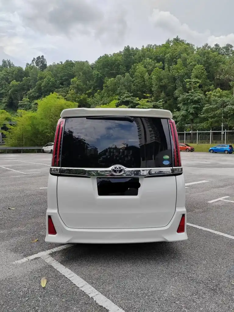 Toyota Voxy & Noah (Mini Vellfire) - Image 8