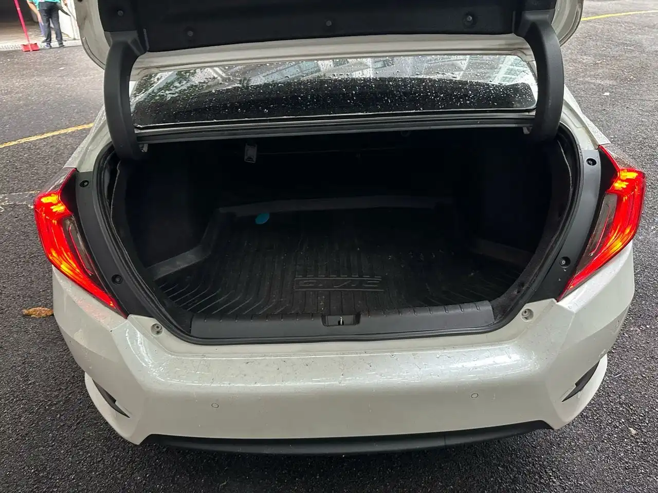 Honda Civic FC - Image 16