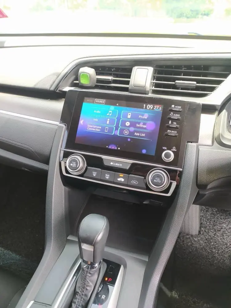 Honda Civic FC - Image 21