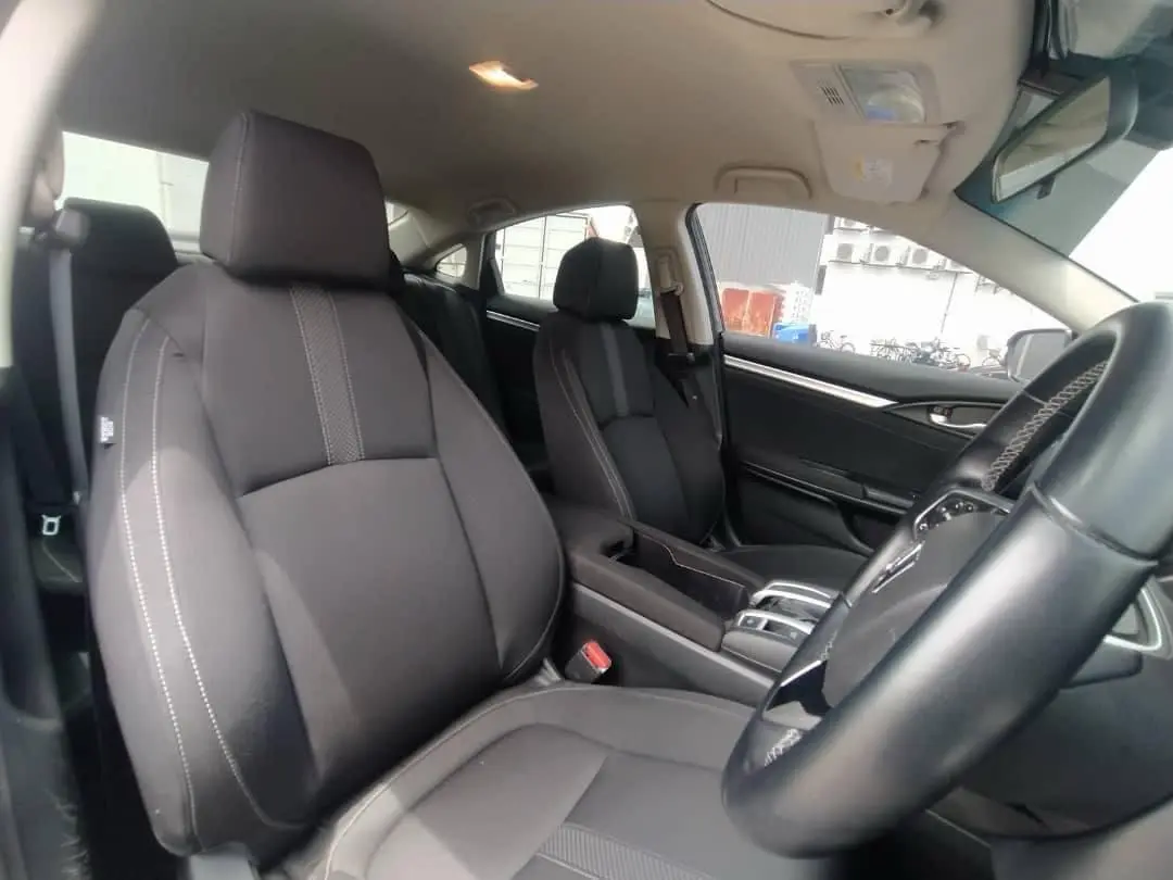 Honda Civic FC - Image 18