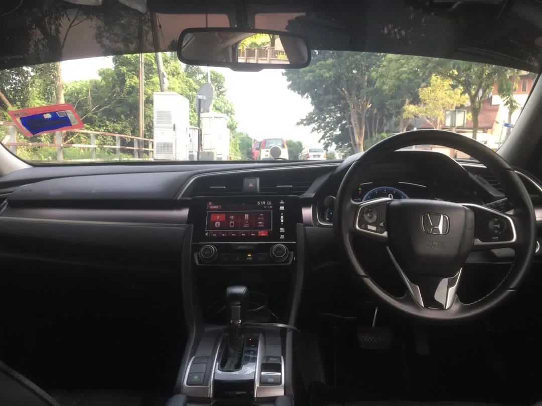 Honda Civic FC - Image 20