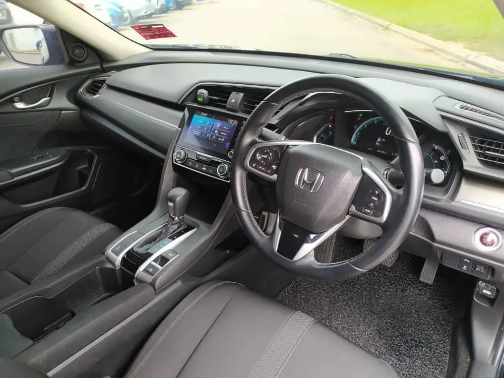 Honda Civic FC - Image 22