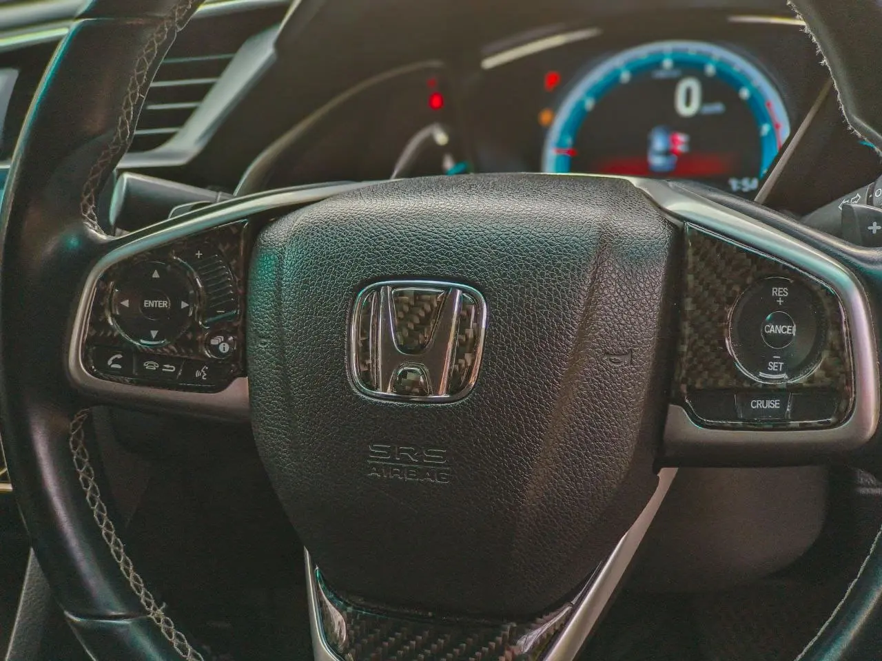 Honda Civic FC - Image 11