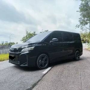 Toyota Voxy & Noah (Mini Vellfire)