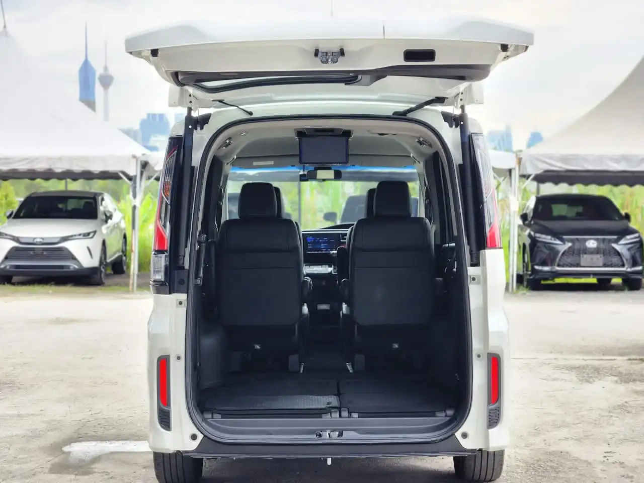 Honda Stepwagon - Image 6