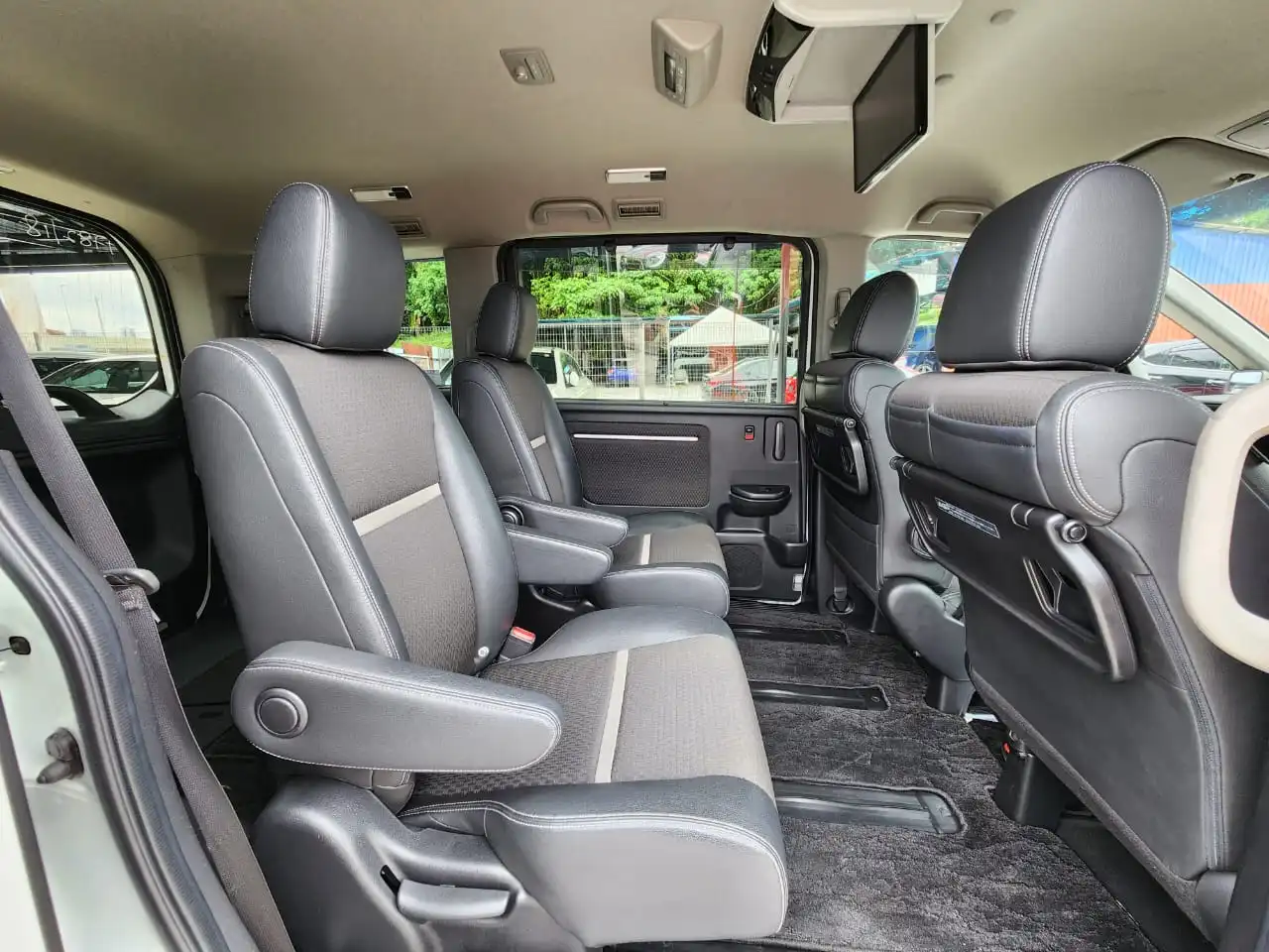 Honda Stepwagon - Image 8