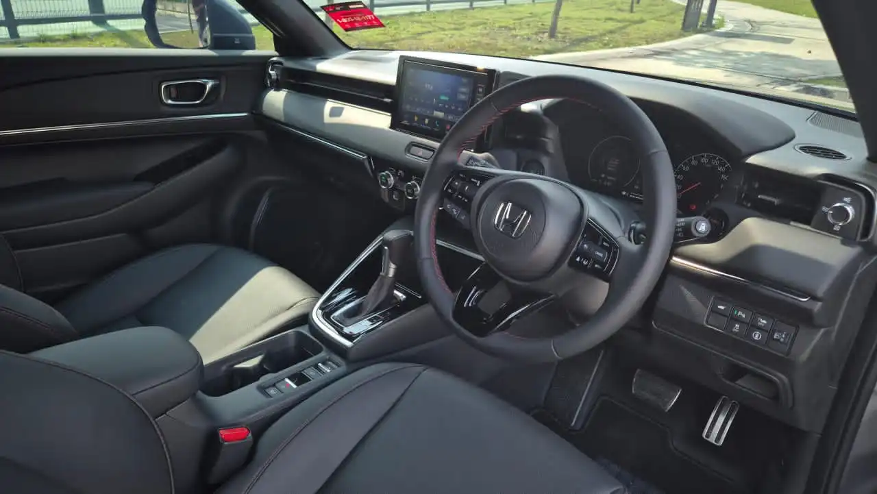 Honda HRV RS (Hybrid) - Image 12