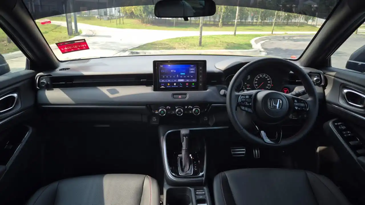 Honda HRV RS (Hybrid) - Image 11