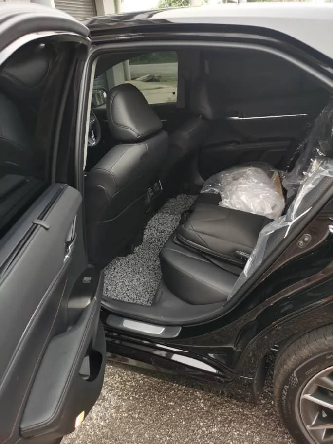 Toyota Camry - Image 3