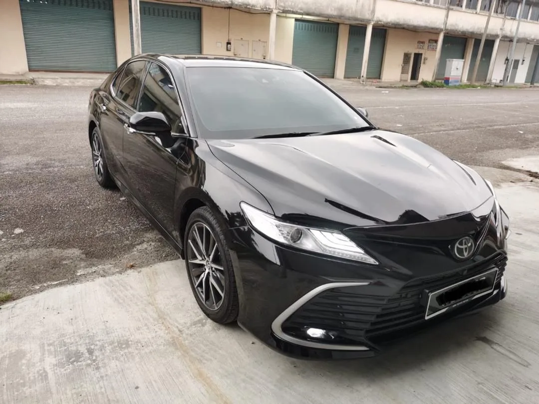 Toyota Camry - Image 2