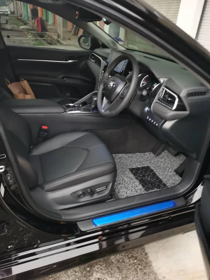 Toyota Camry - Image 5