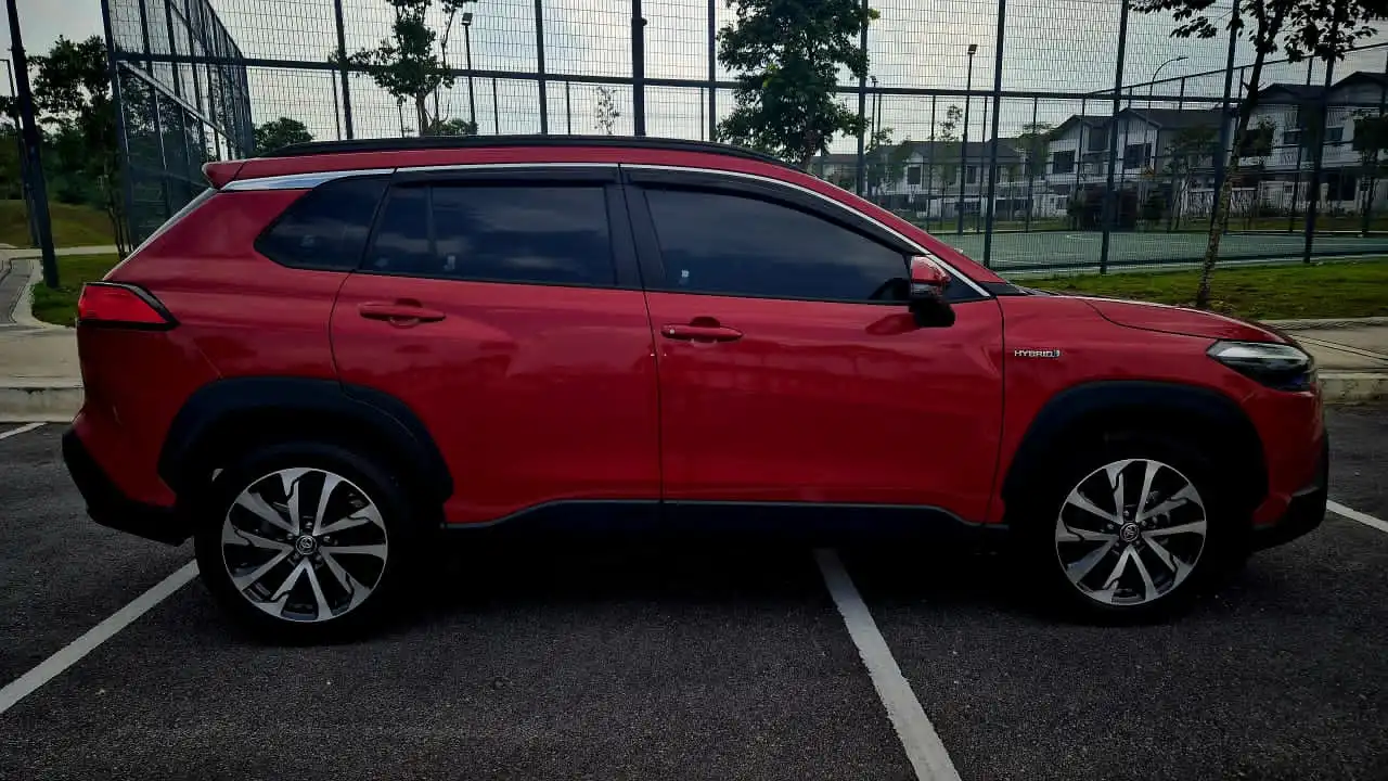 Toyota Corolla Cross Hybrid - Image 7