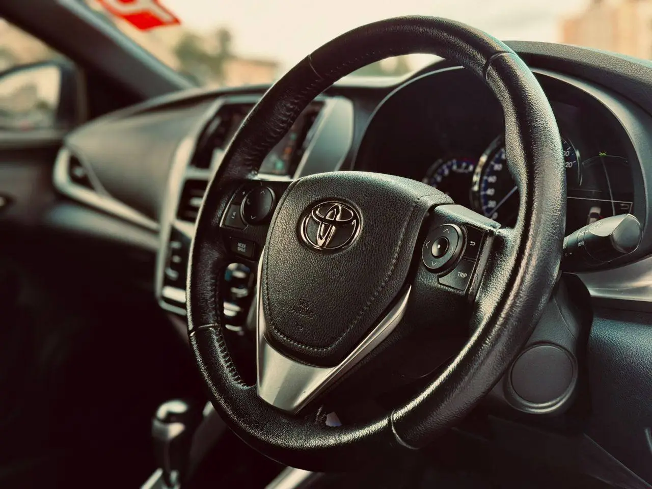 Toyota Yaris - Image 5