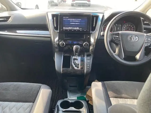 Vellfire ZA AGH30 New Facelift - Image 12