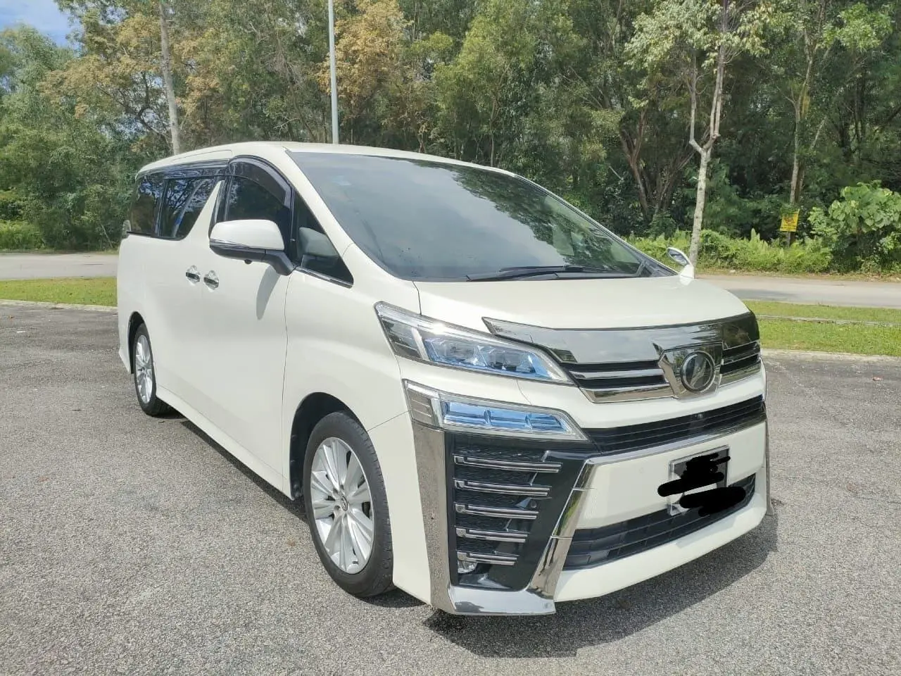 Vellfire ZA AGH30 New Facelift - Image 2