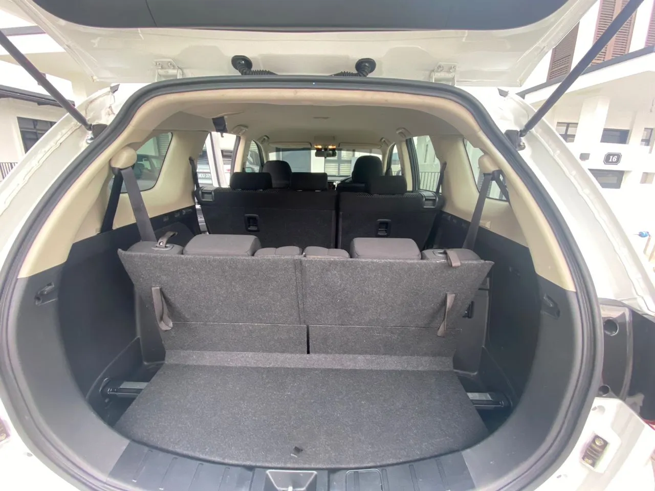 Mitsubishi Outlander - Image 15