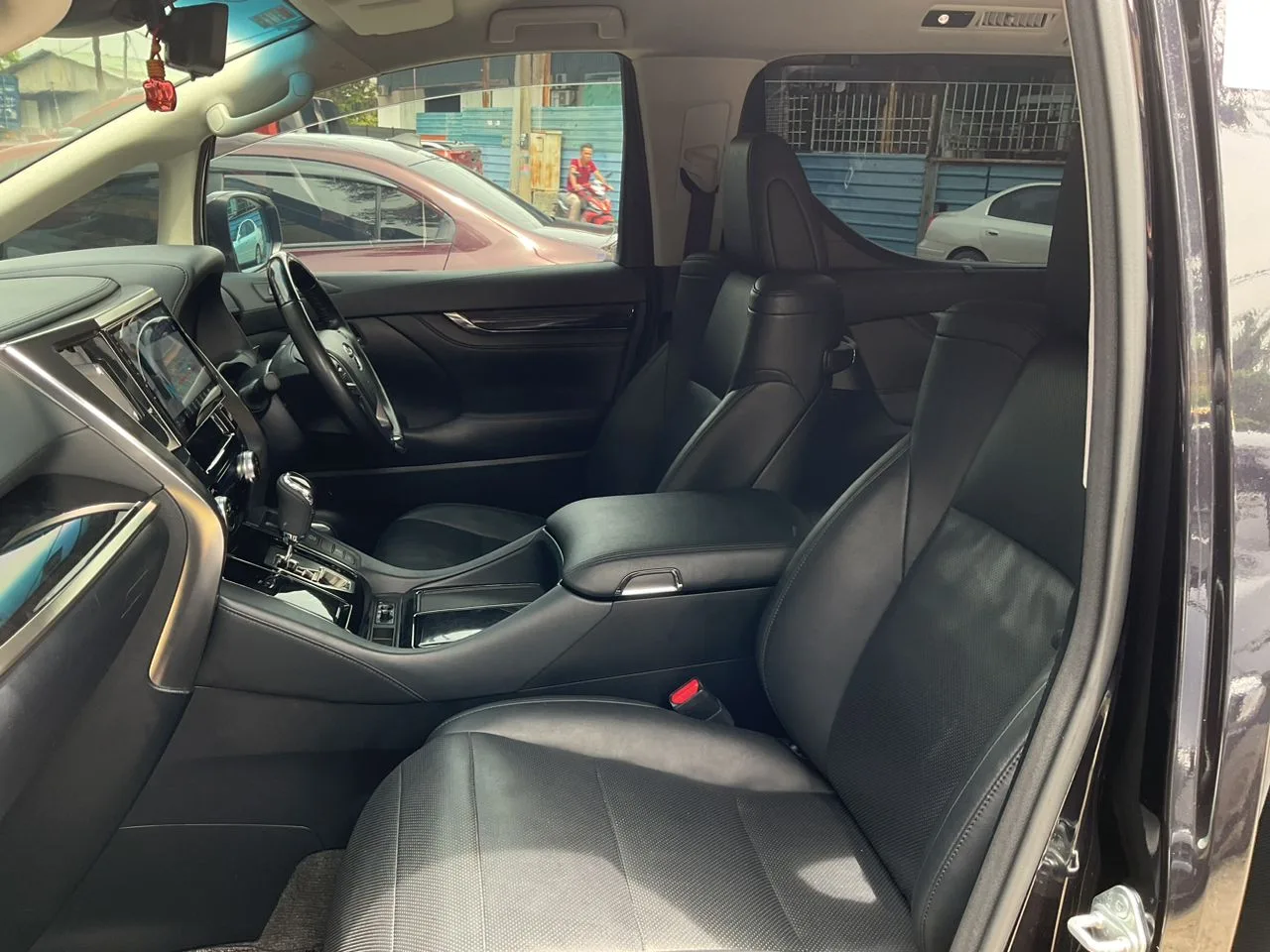 Vellfire ZG AGH30 New Facelift - Image 12