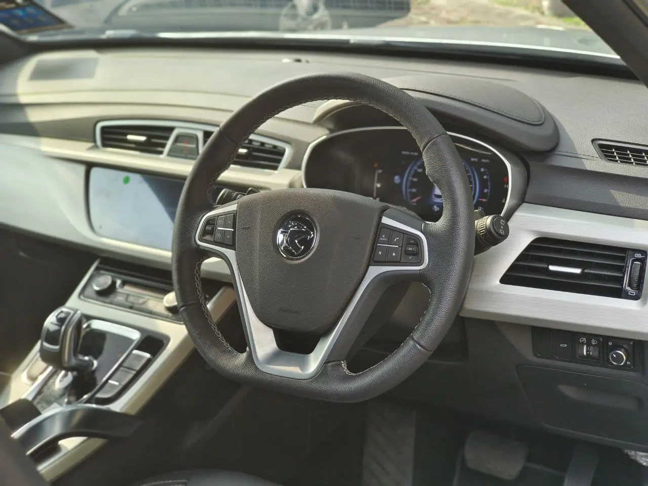 Proton X70 - Image 9